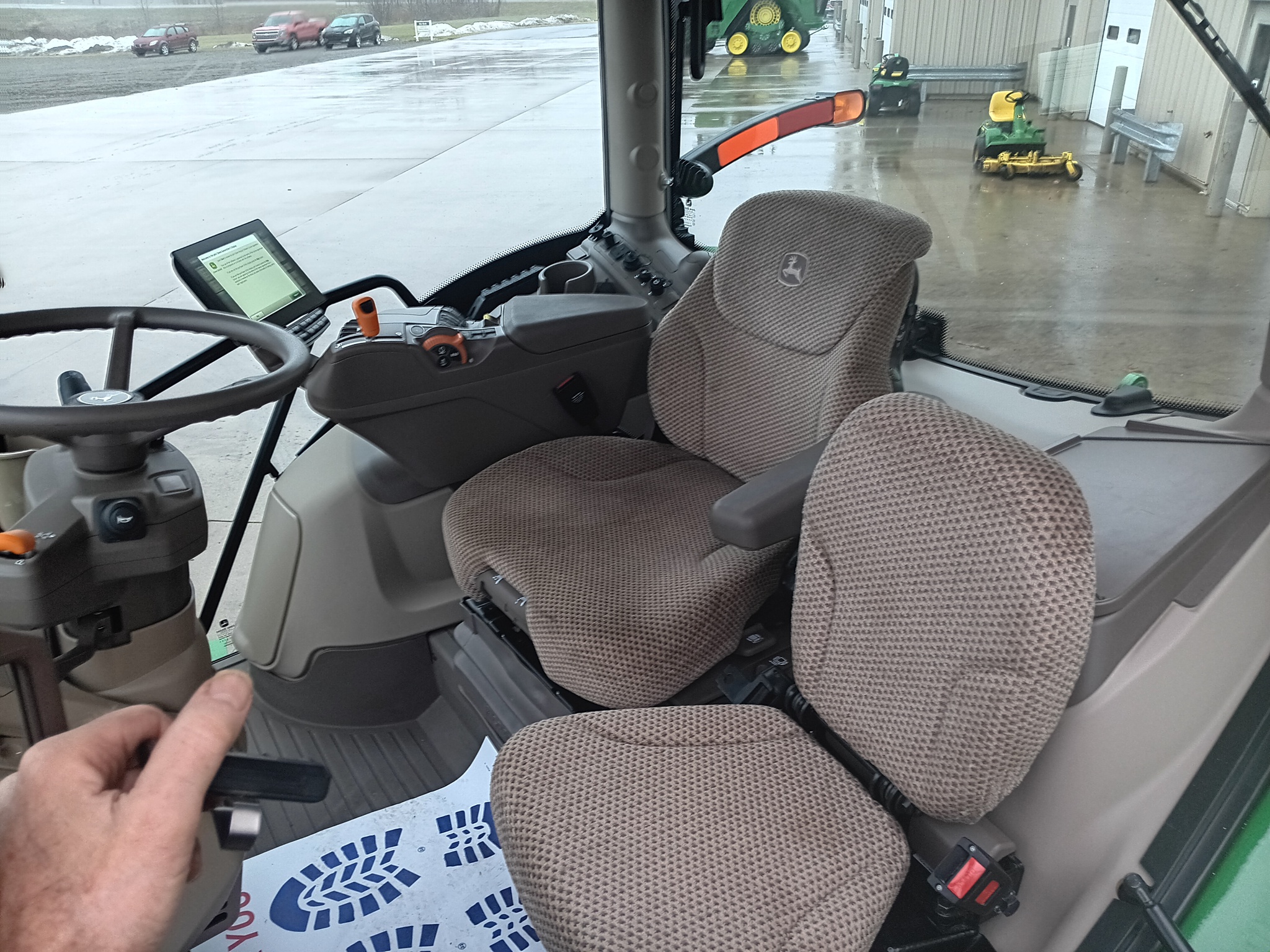 2024 John Deere 6R 165 Image 9