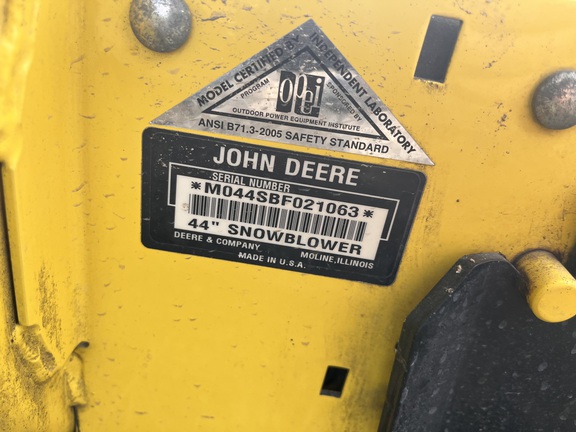 2022 John Deere X370 - Photo31