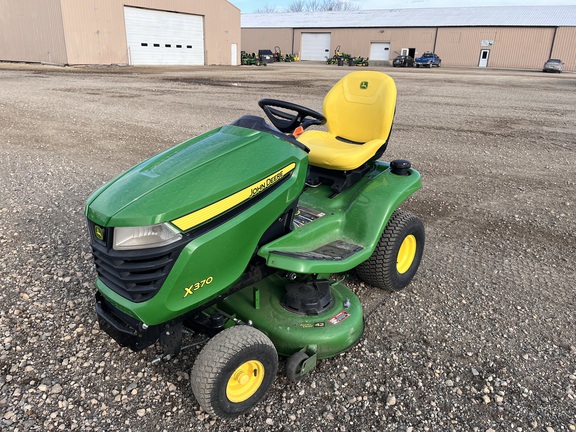  John Deere X370