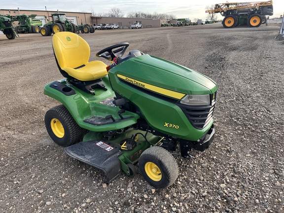 2022 John Deere X370 - Photo3