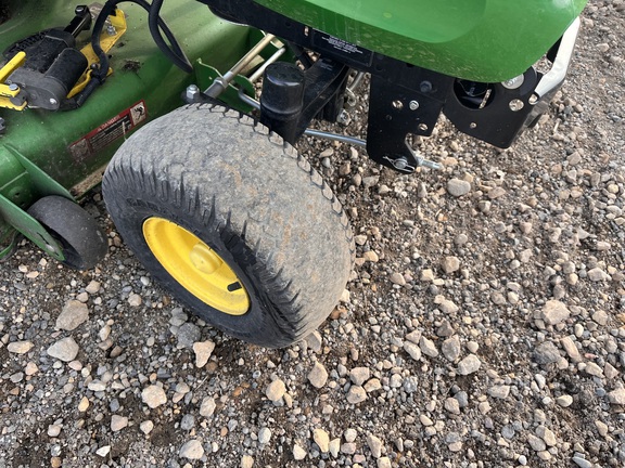 2022 John Deere X370 - Photo10