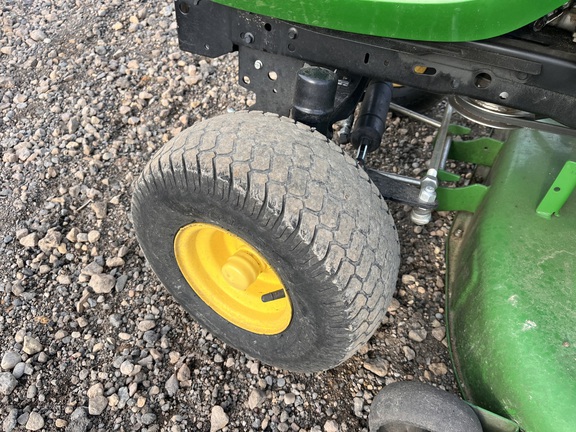 2022 John Deere X370 - Photo9