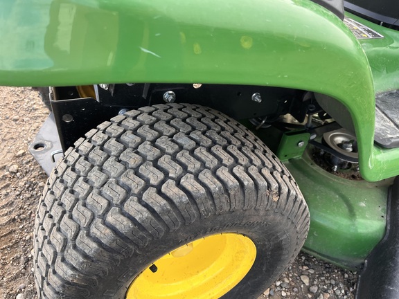 2022 John Deere X370 - Photo12