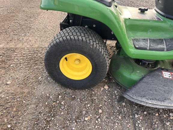 2022 John Deere X370 - Photo11