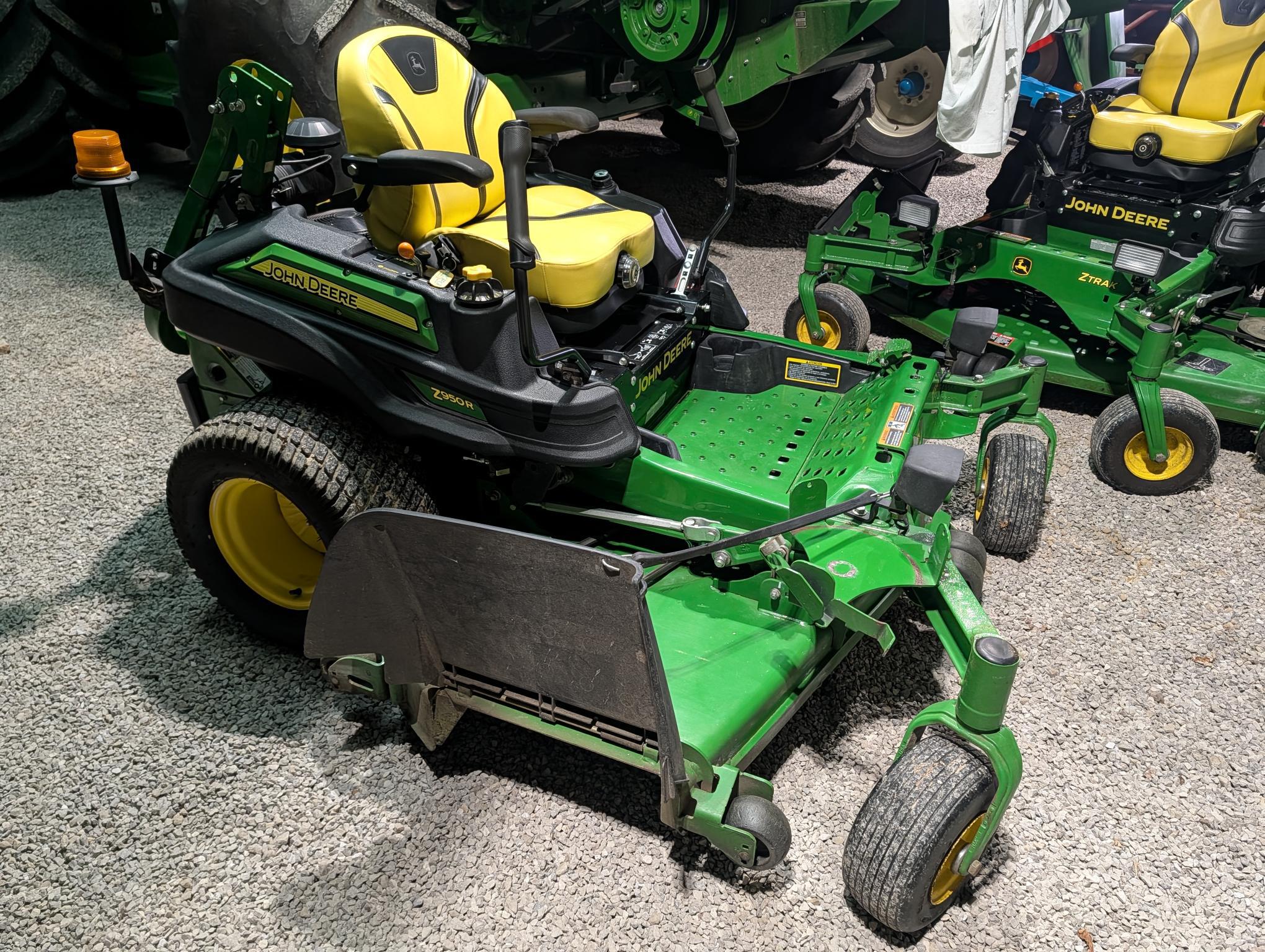 2018 John Deere Z950R Image 4