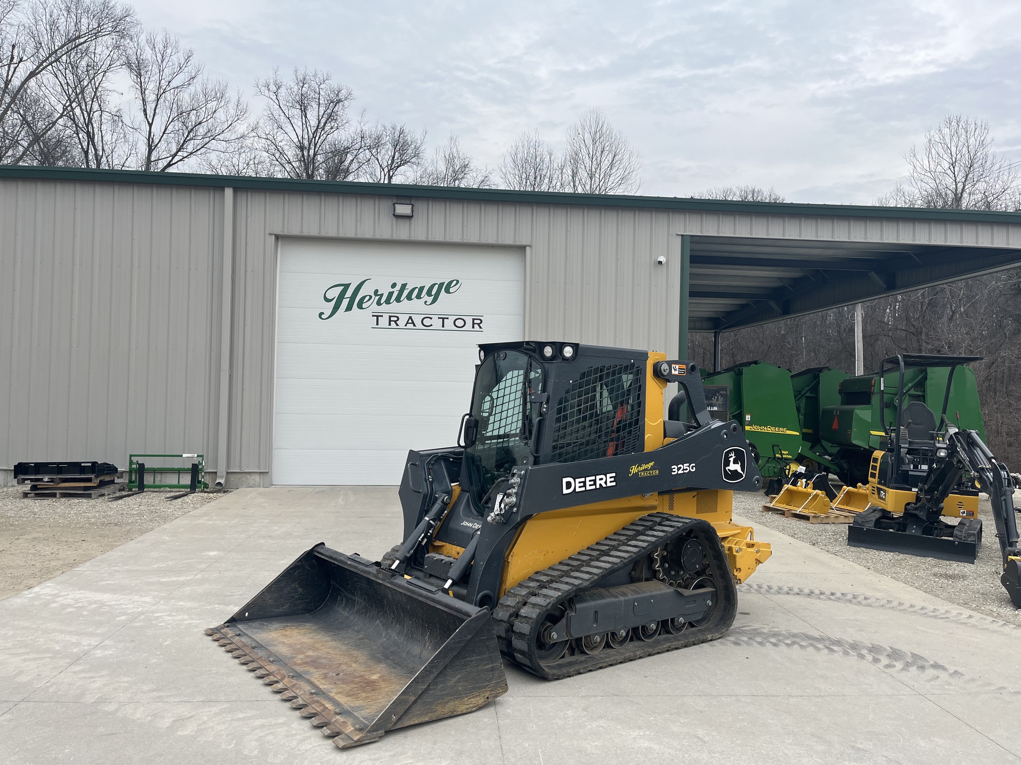  2025 John Deere 325G at Heritage Tractor in Jefferson City, MO