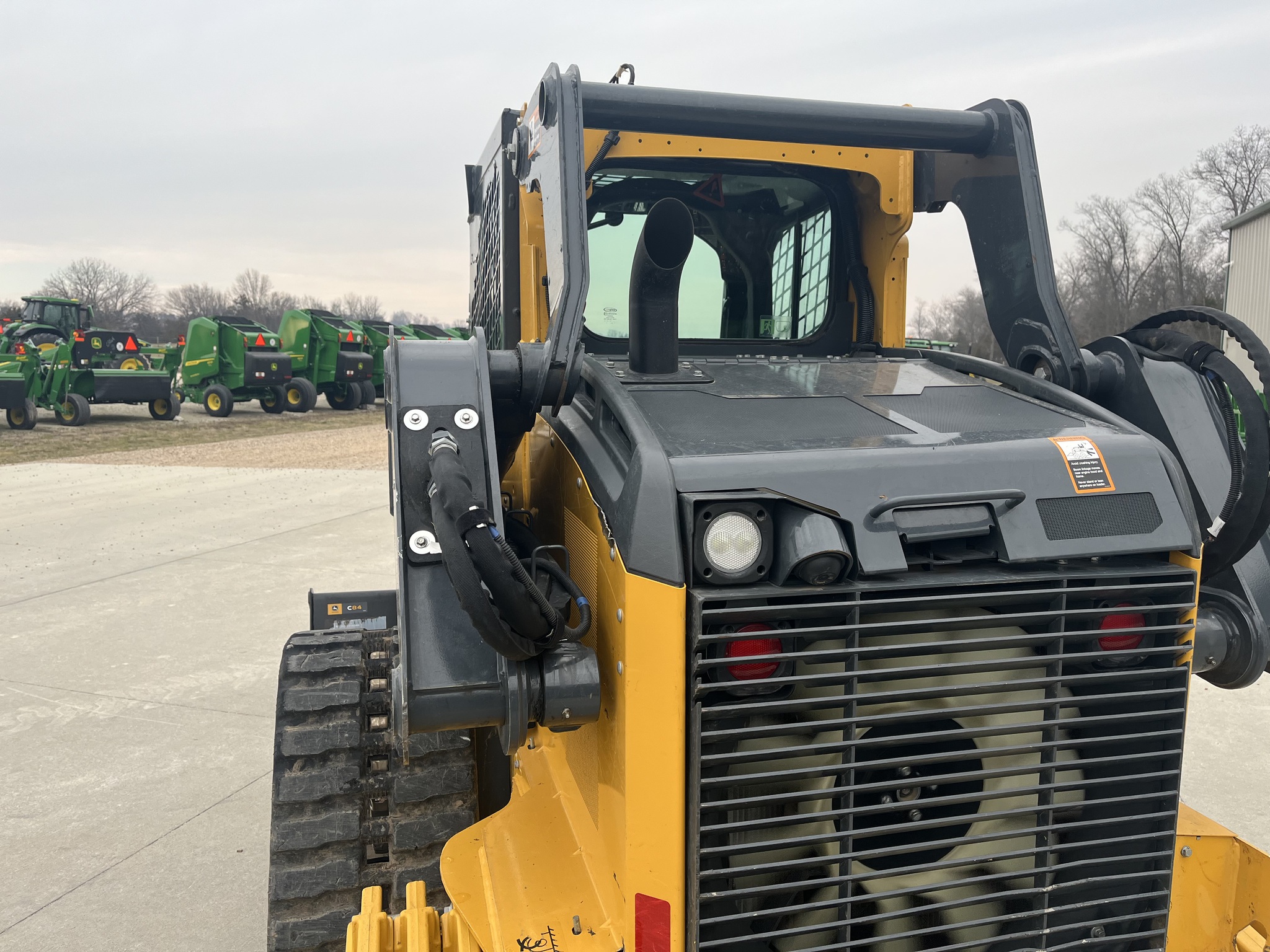  2025 John Deere 325G at Heritage Tractor in Jefferson City, MO
