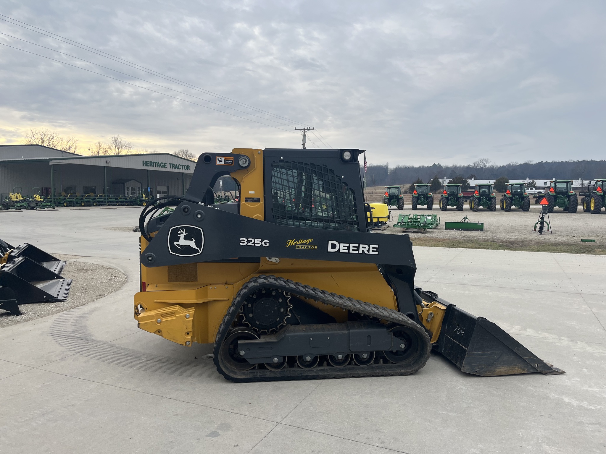  2025 John Deere 325G at Heritage Tractor in Jefferson City, MO