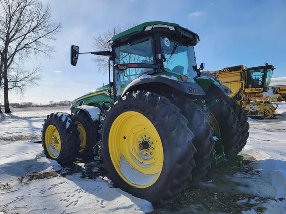 2025 John Deere 8R 410 - Photo9