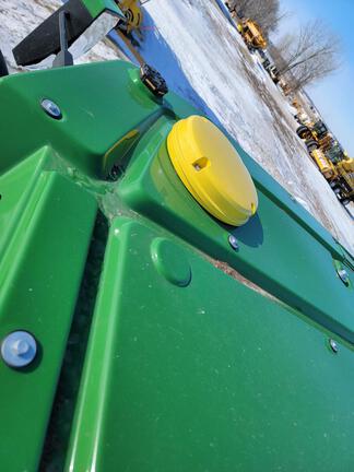 2025 John Deere 8R 410 - Photo15