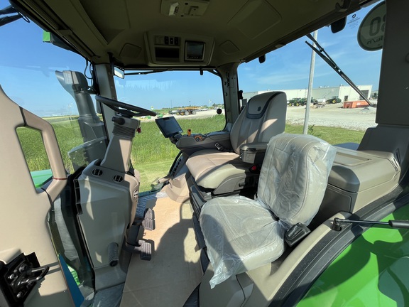 2025 John Deere 8R 410 - Photo35