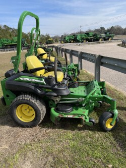 2016 John Deere Z915B Photo 4