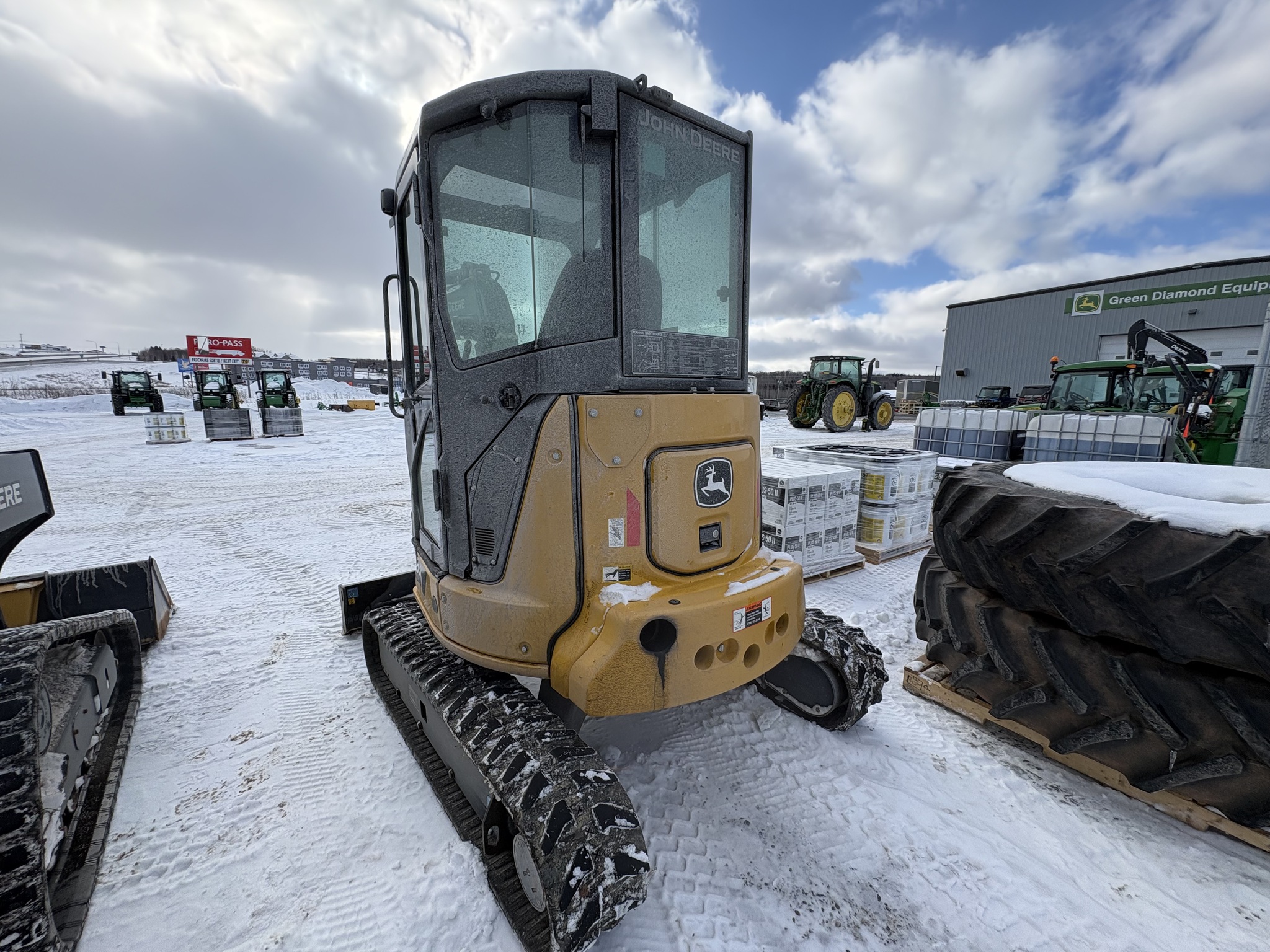 2023 John Deere 35G Image 5