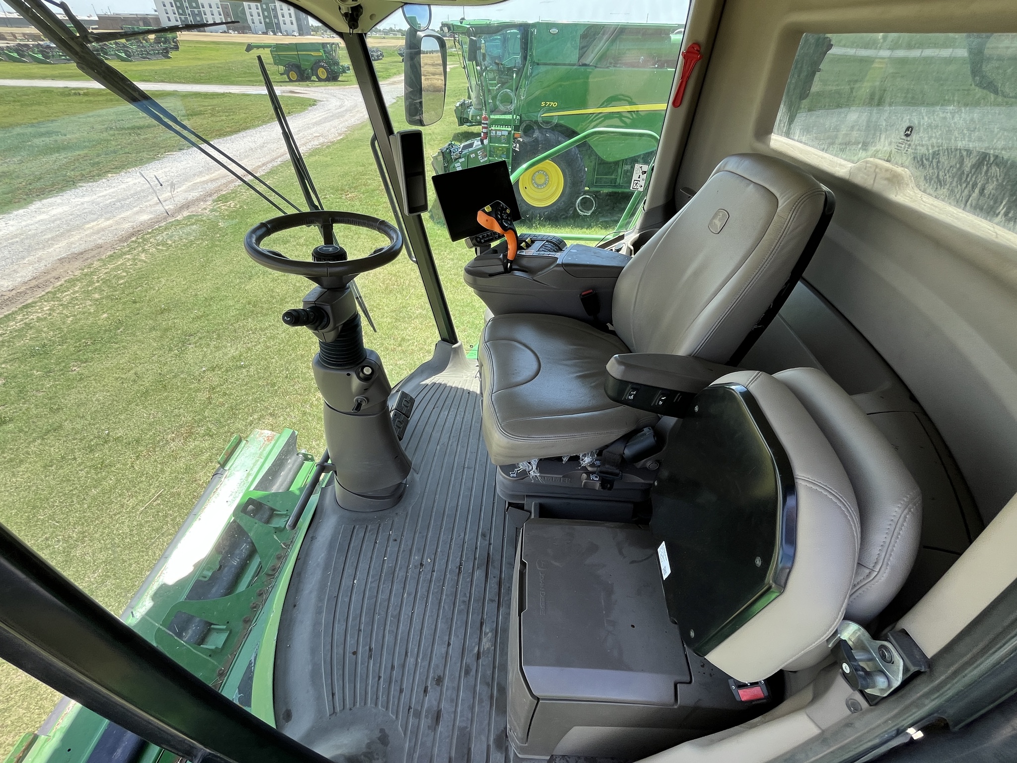 2024 John Deere S770 Image 10