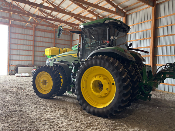 2022 John-Deere 8R 280