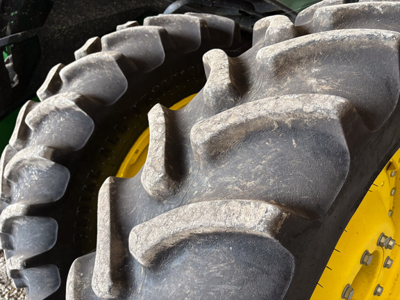 2022 John-Deere 8R 280