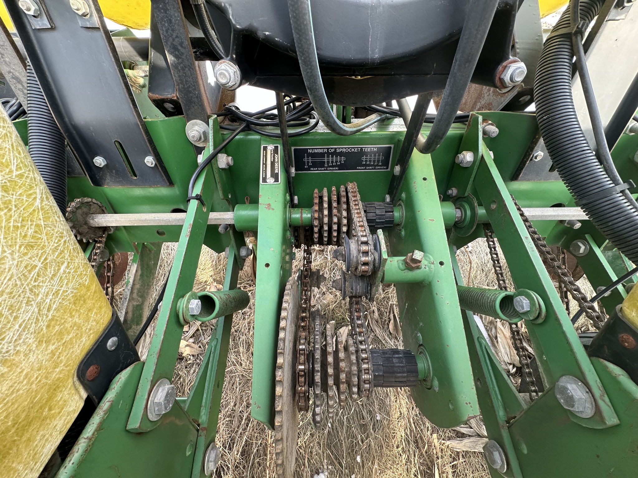 John Deere 7200 Image 8