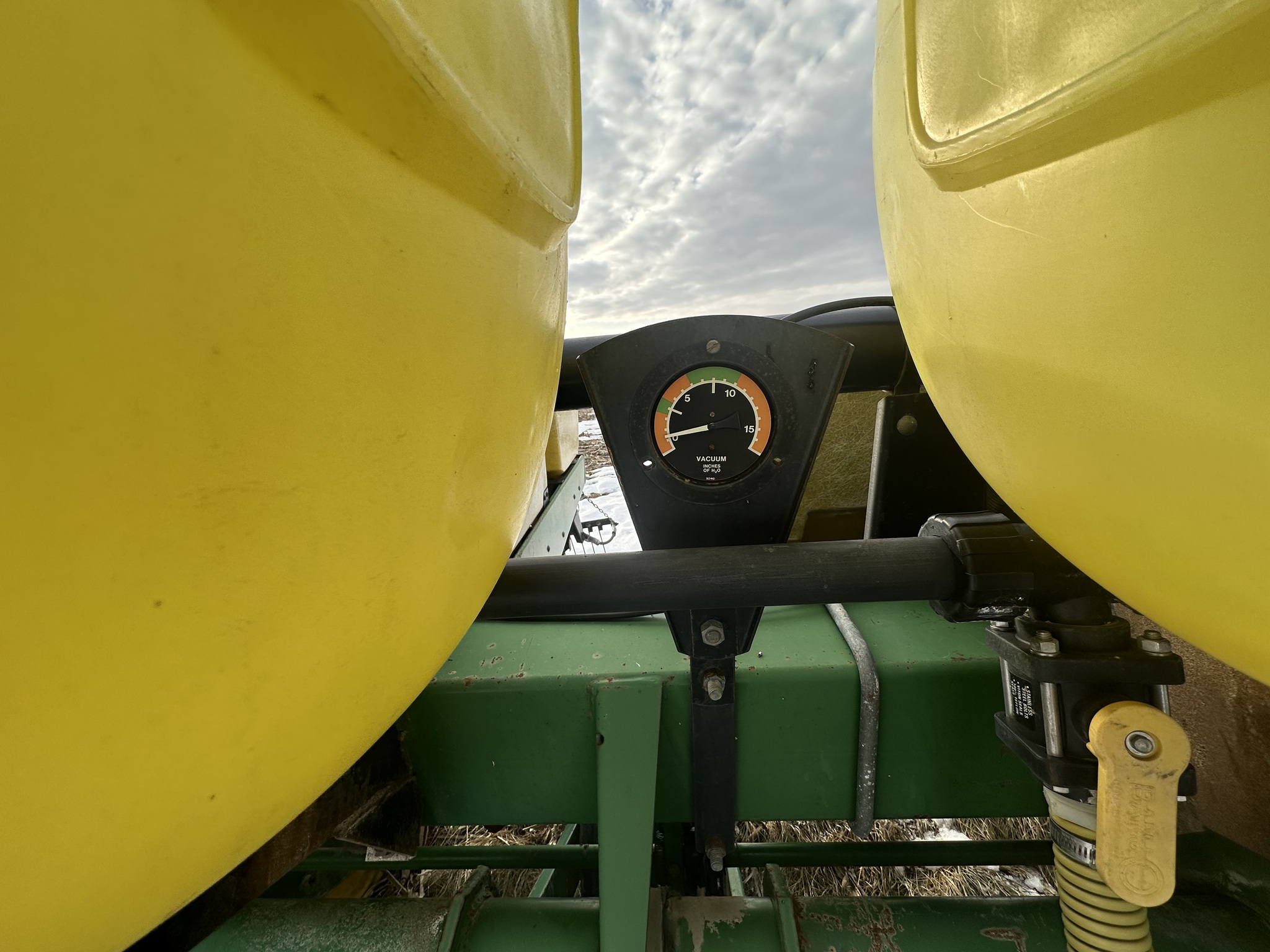 John Deere 7200 Image 4