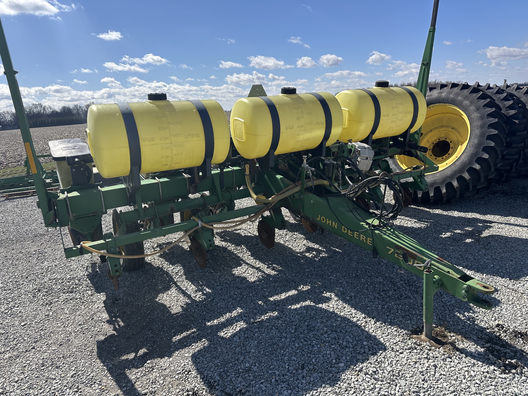 John Deere 7200 Image 2