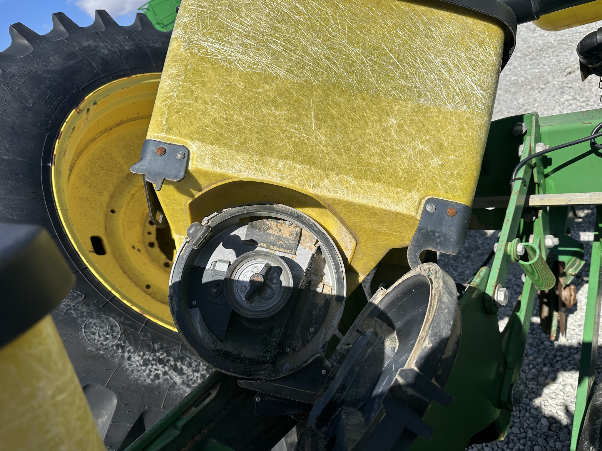 John Deere 7200 Image 26
