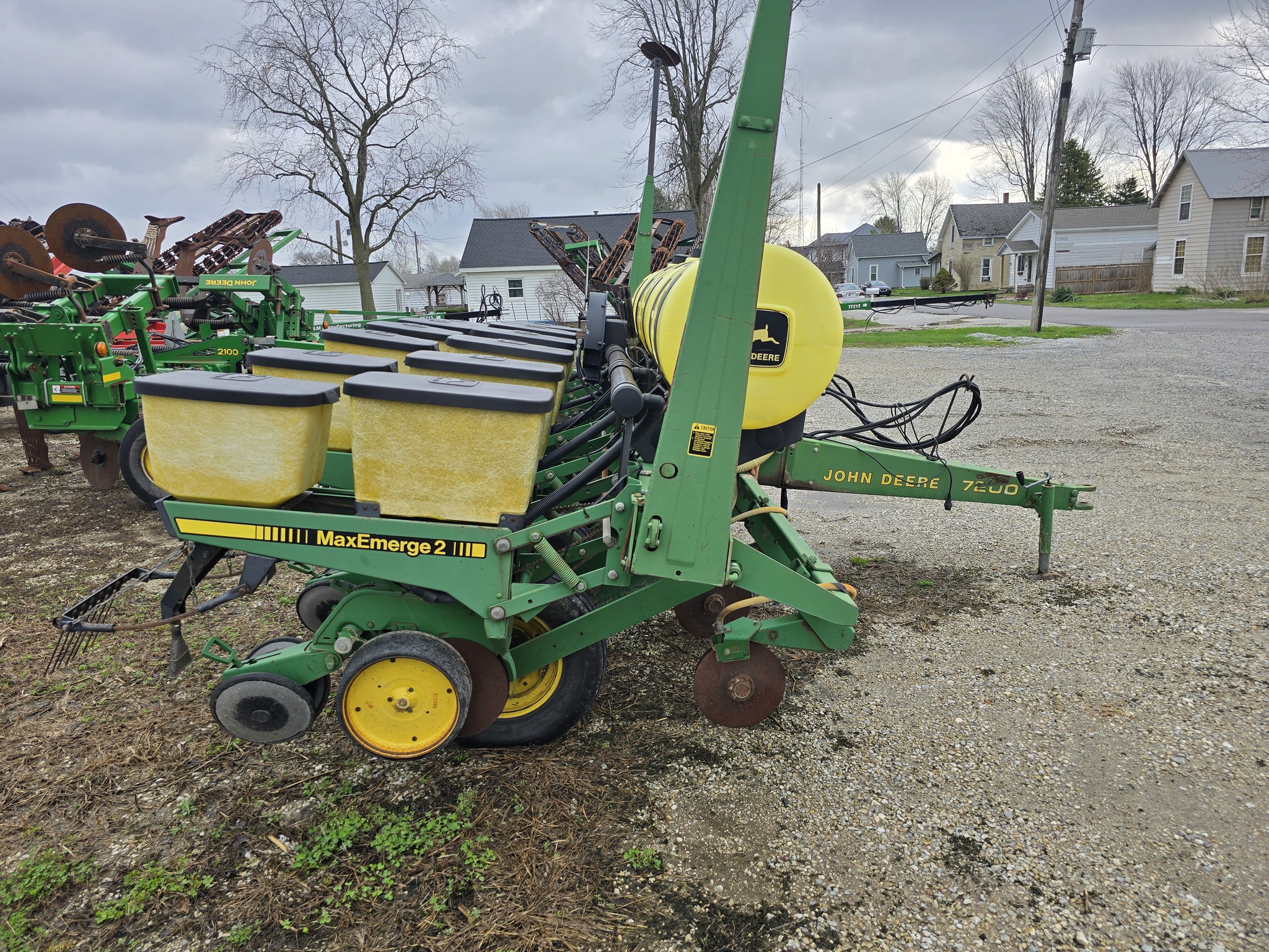 John Deere 7200 Image 10