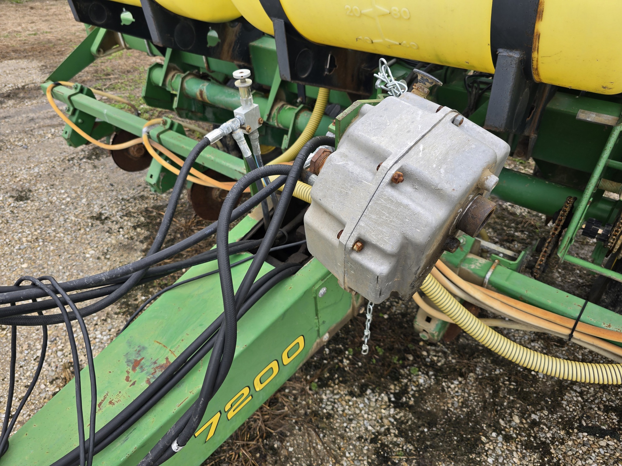 John Deere 7200 Image 13