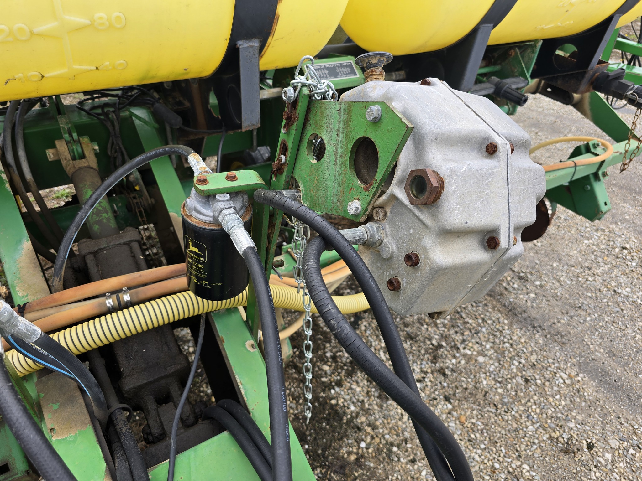 John Deere 7200 Image 15