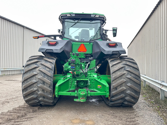 2022 John-Deere 9RT 570