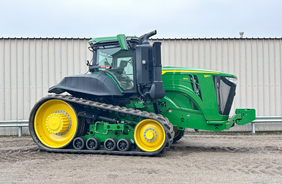 2022 John-Deere 9RT 570