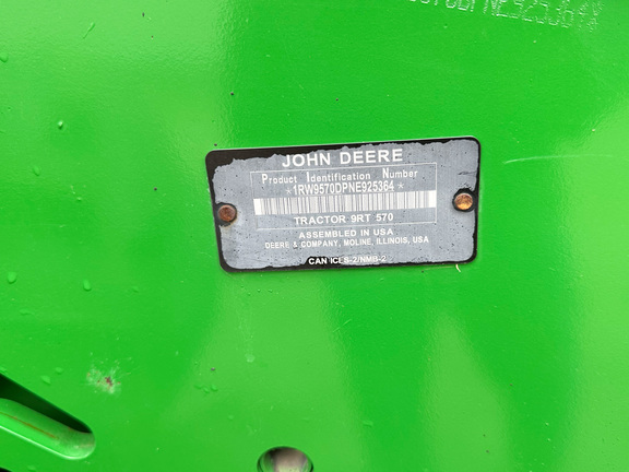 2022 John-Deere 9RT 570