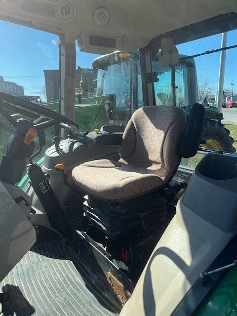 2012 John Deere 5083E Image 7