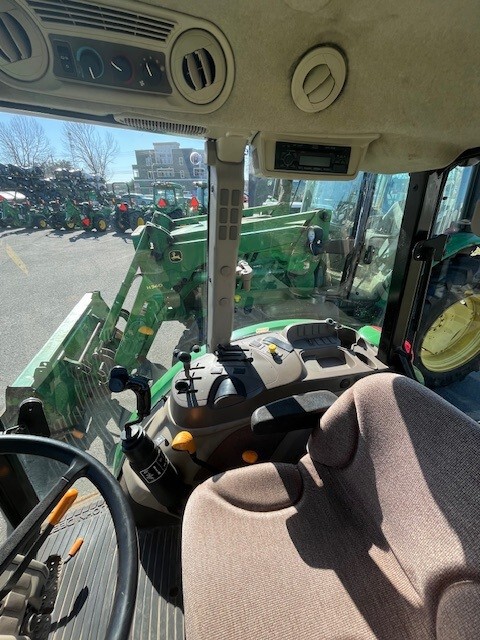 2012 John Deere 5083E Image 6