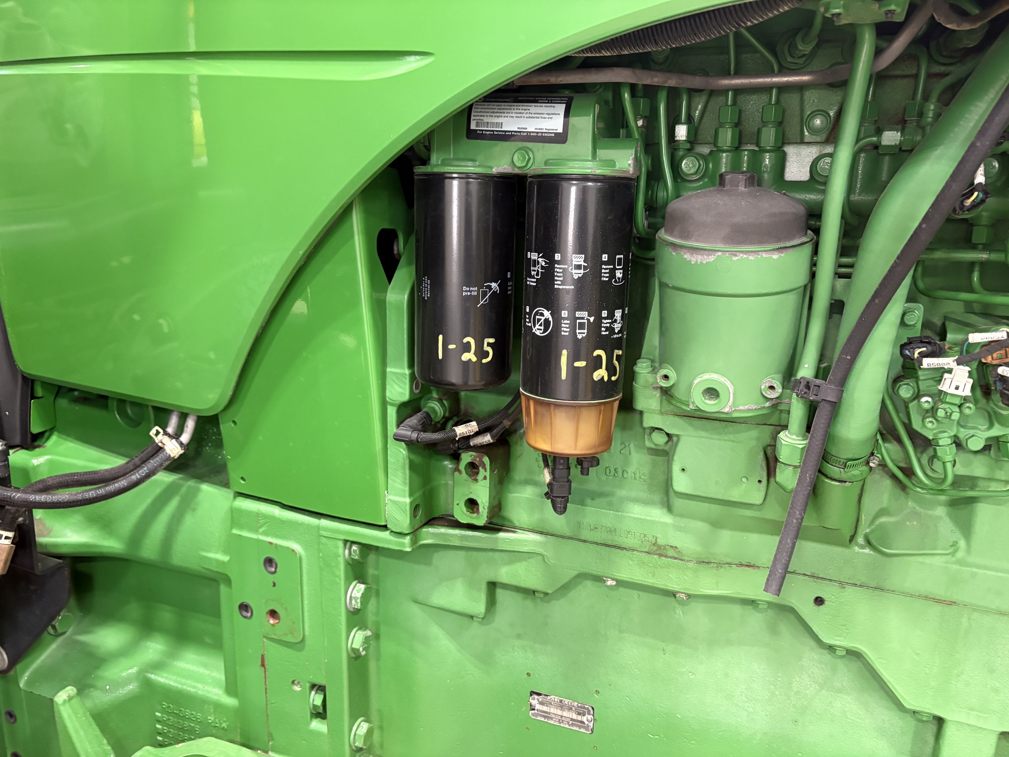 2014 John Deere 8370RT Image 8