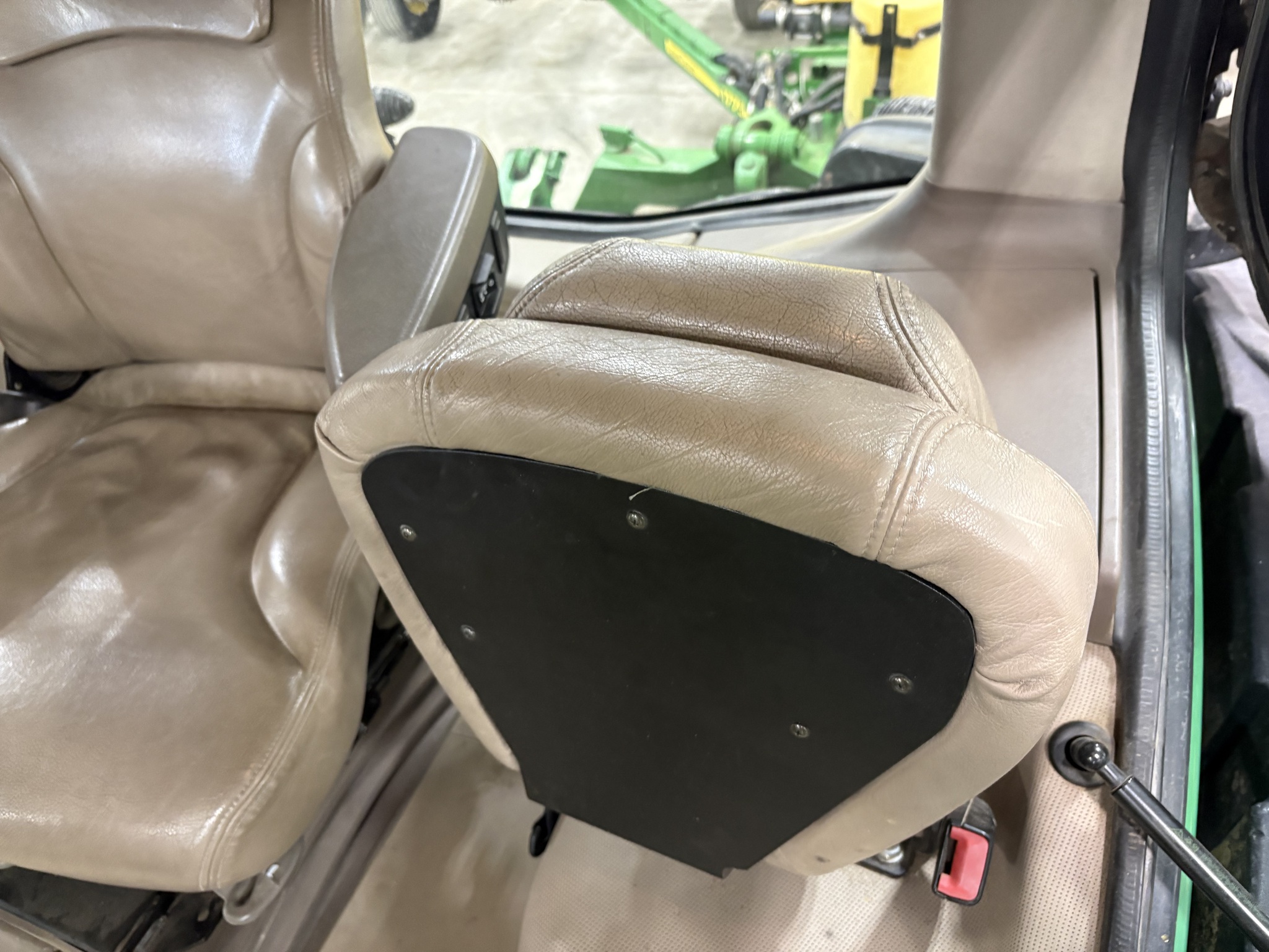 2014 John Deere 8370RT Image 34