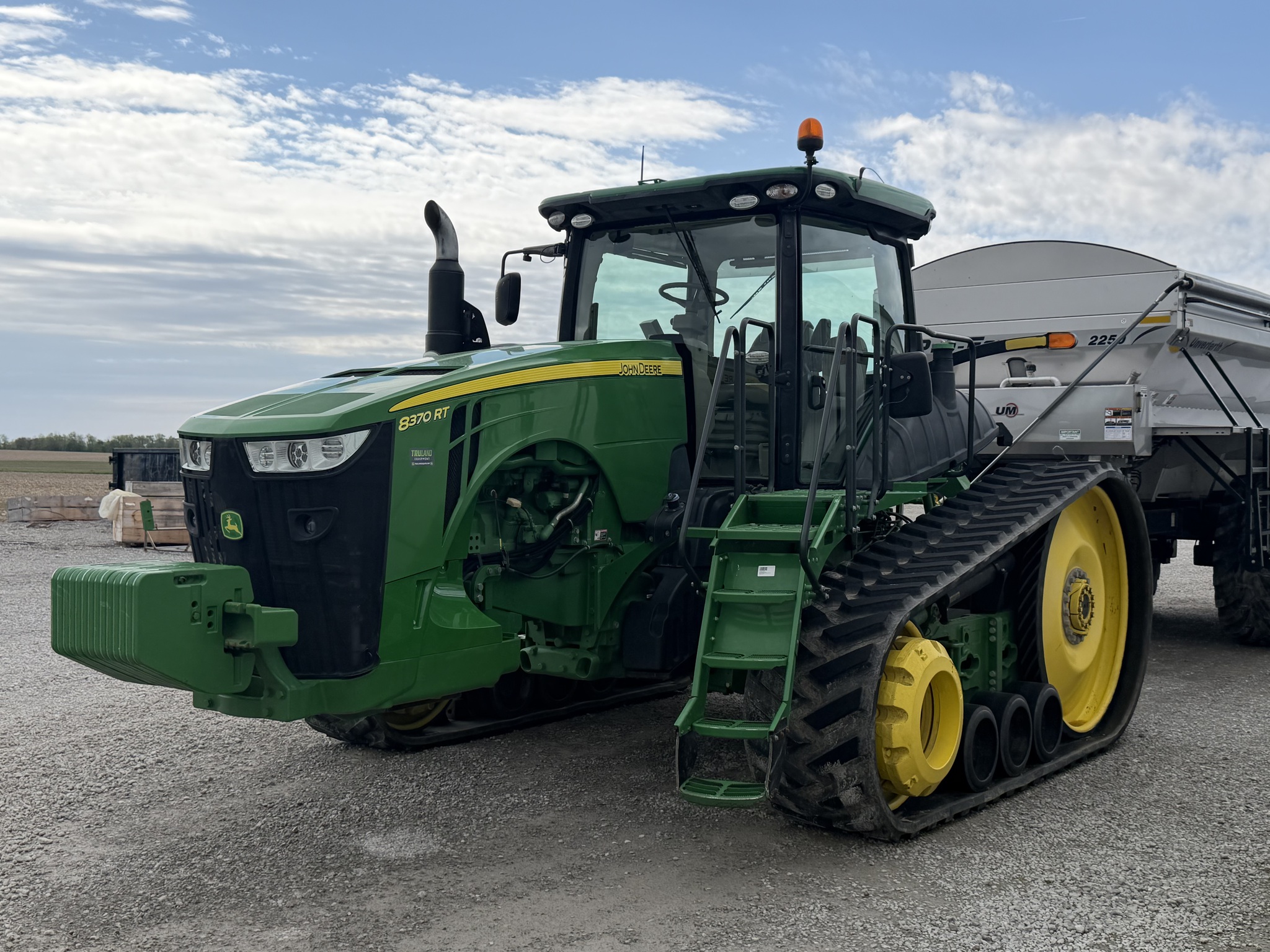 2014 John Deere 8370RT Image 1