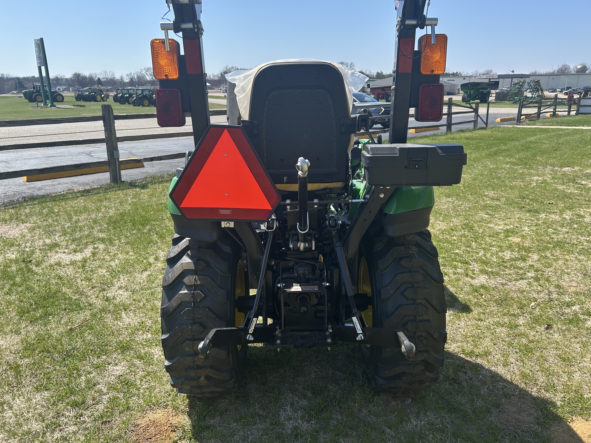  2026 John Deere 2025R at Heritage Tractor in Lacon, IL