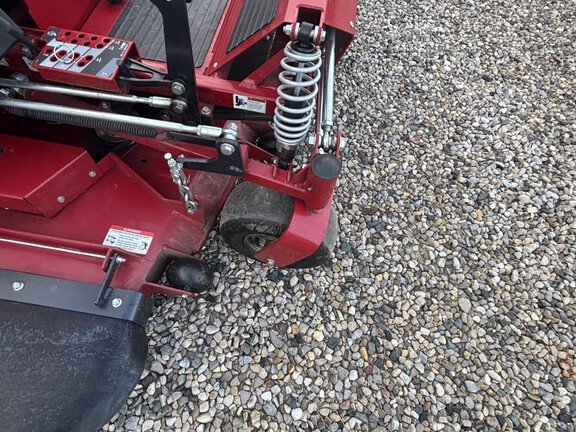 Used 2022 Ferris ISX2200 Zero Turn Mowers at Koenig Equipment in Germantown, OH - Photo10