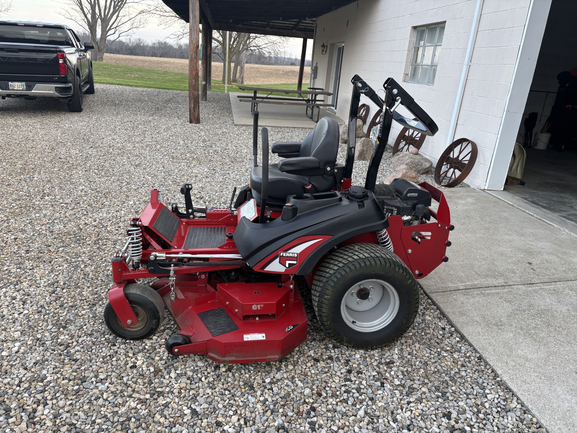 Used 2022 Ferris ISX2200 Zero Turn Mowers at Koenig Equipment in Germantown, OH - PhotoXL13