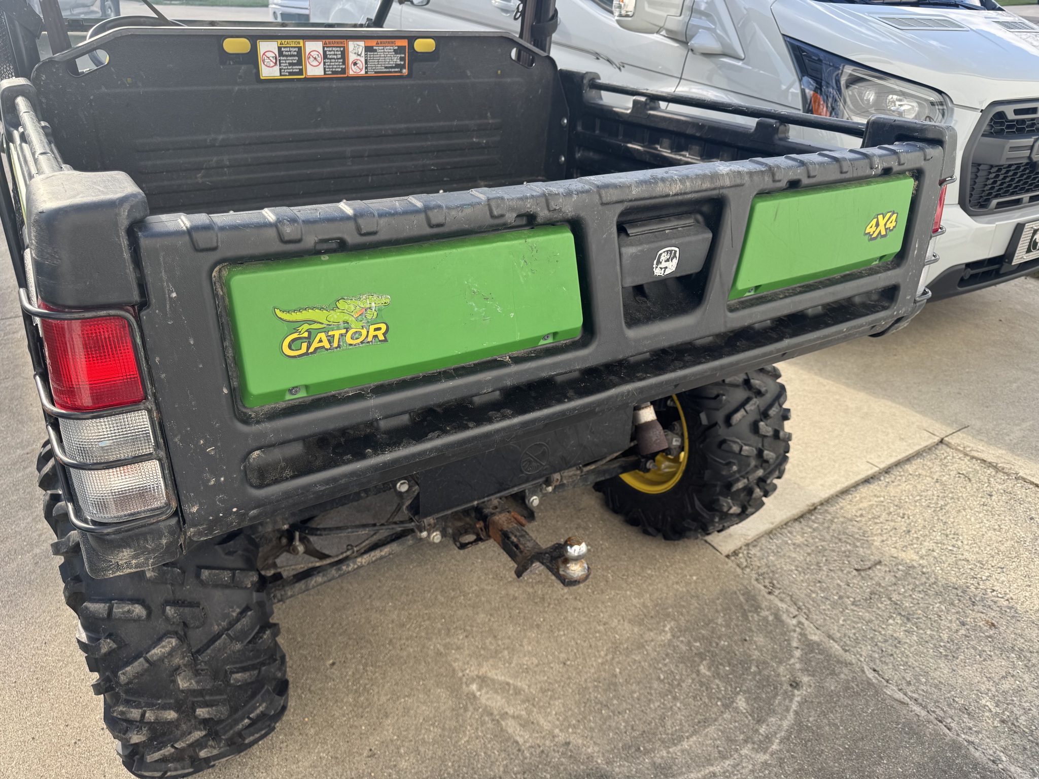 2018 John Deere XUV 825M Image 4