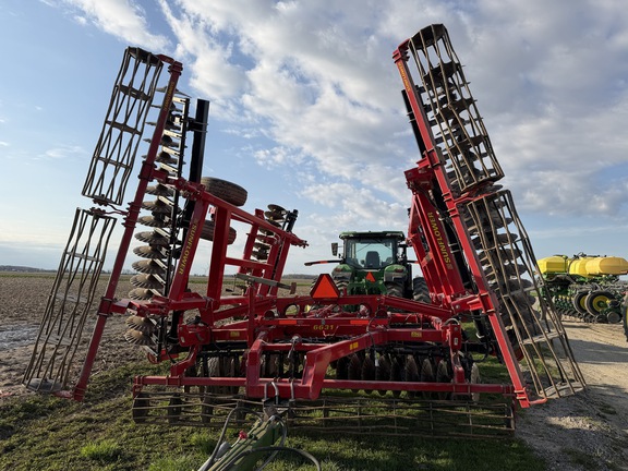 Photo of 2021 Sunflower 6631-31