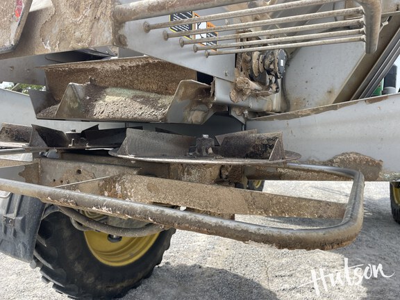 Photo of 2023 John Deere 600R