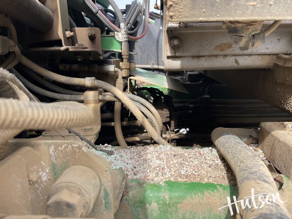 Photo of 2023 John Deere 600R