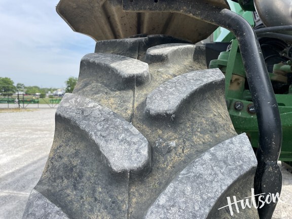 Photo of 2023 John Deere 600R