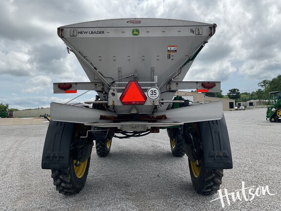 Photo of 2023 John Deere 600R
