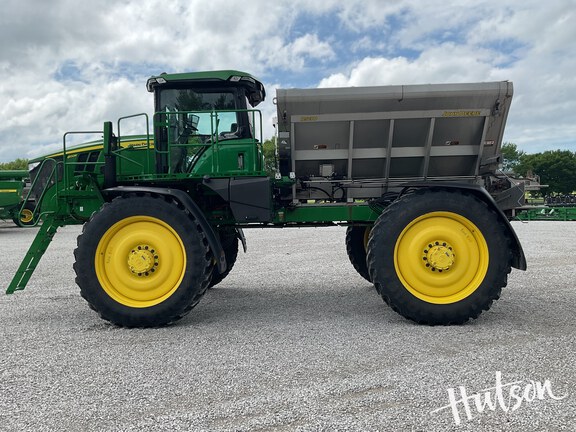 Photo of 2023 John Deere 600R