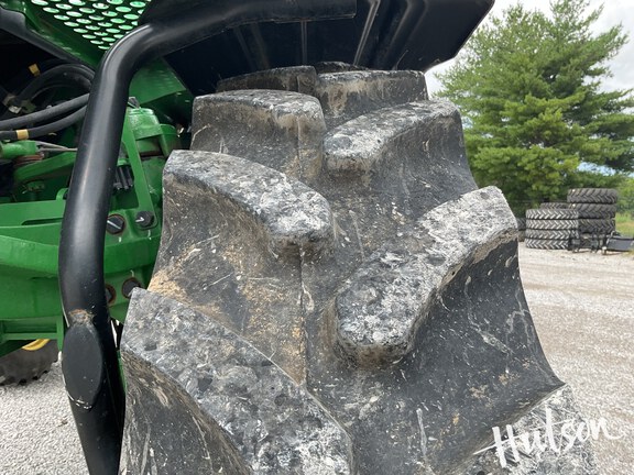Photo of 2023 John Deere 600R