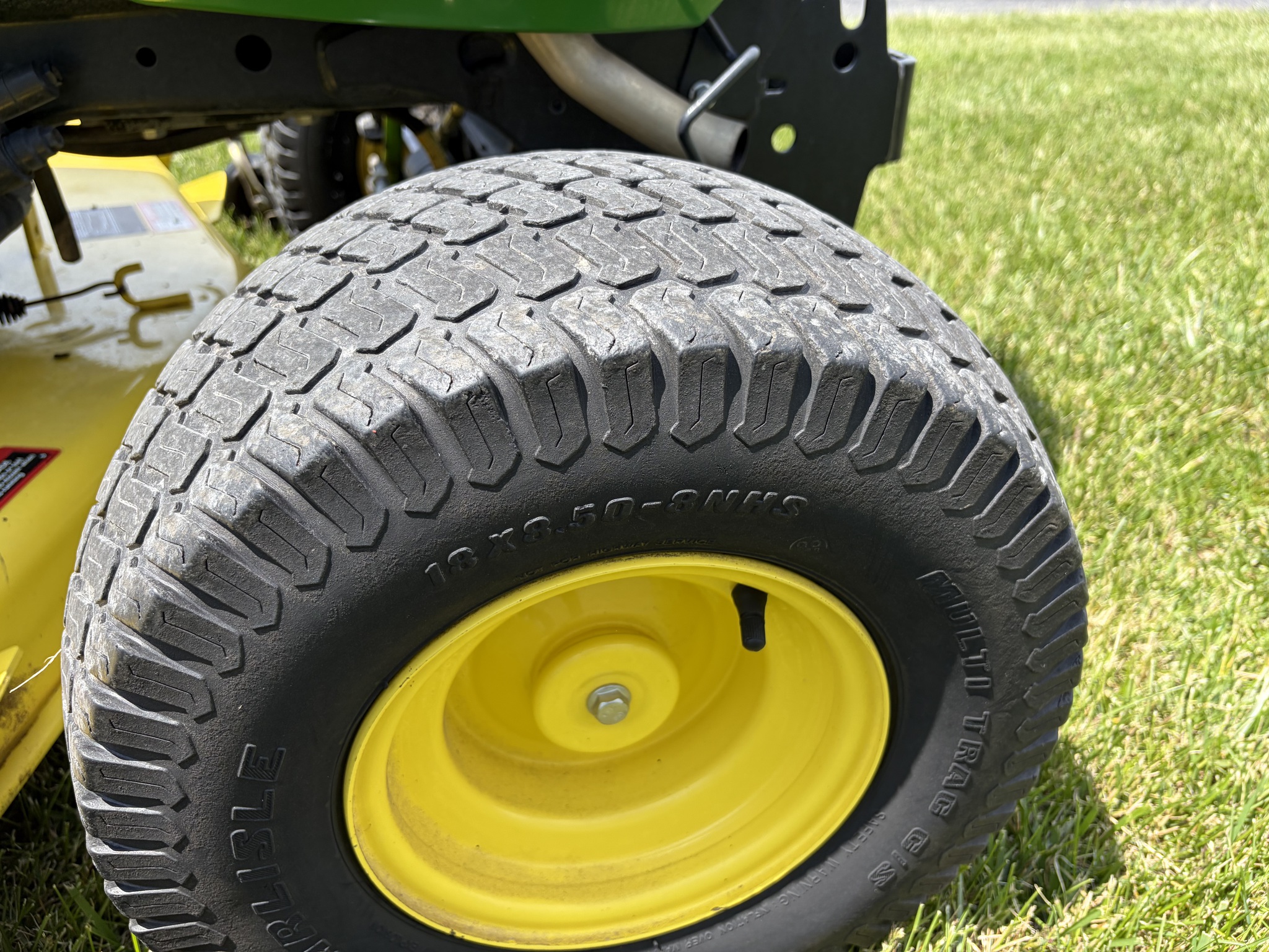 2014 John Deere X730 Image 13
