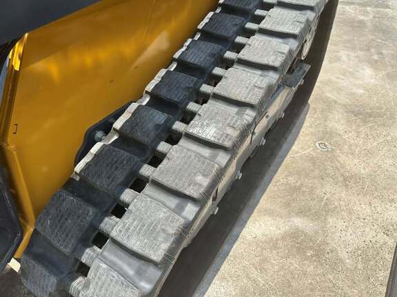 2026 John Deere 325G-6