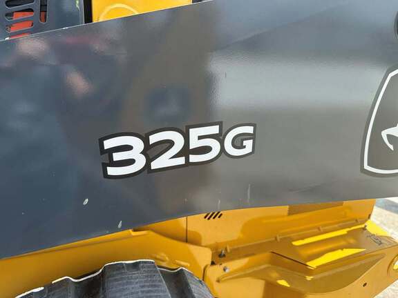 2026 John Deere 325G-8