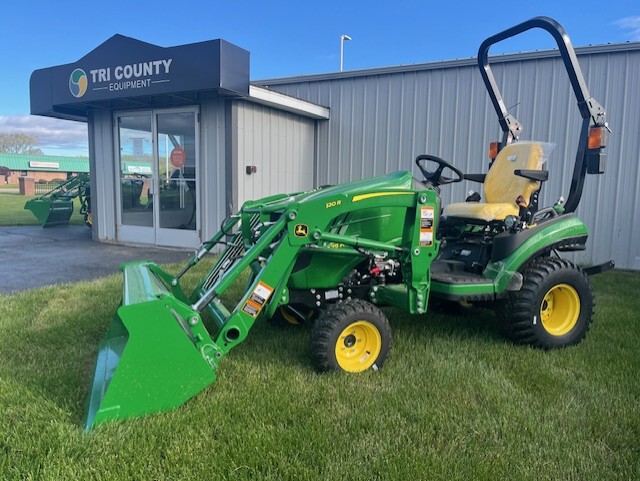 2026 John Deere 1025R Image 1